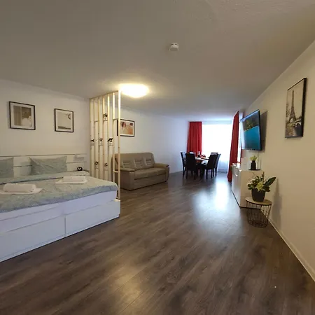 2 Zimmer, 4 Person, Balkon Apartment Essen