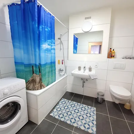 2 Zimmer, 4 Person, Balkon